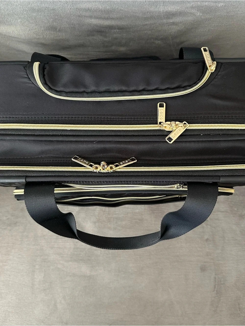 Quilted Black Laptop Travel Bag Gold Zippers Expandable Handle w/ Wheels Leke